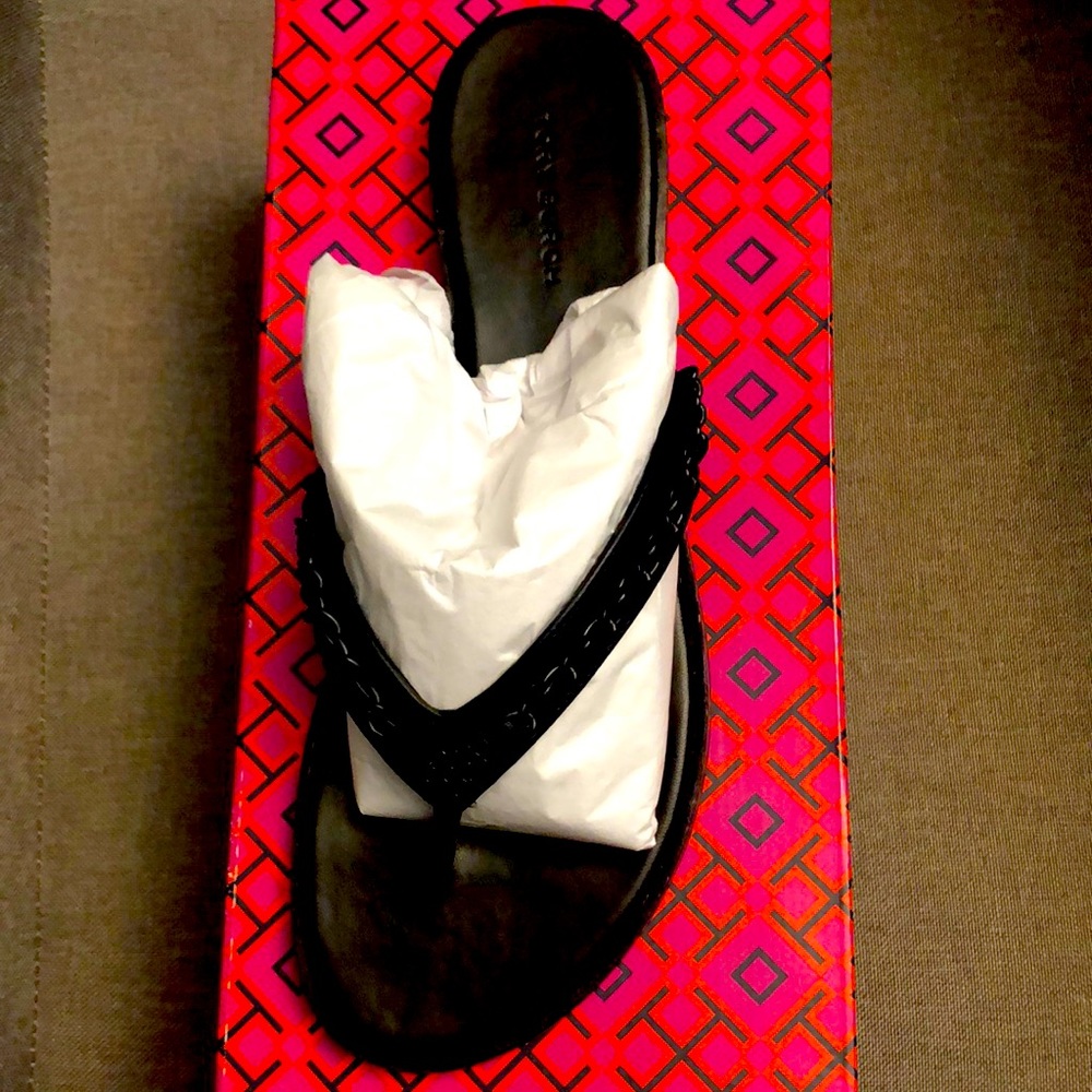 Tory Burch Everly Chain Thong